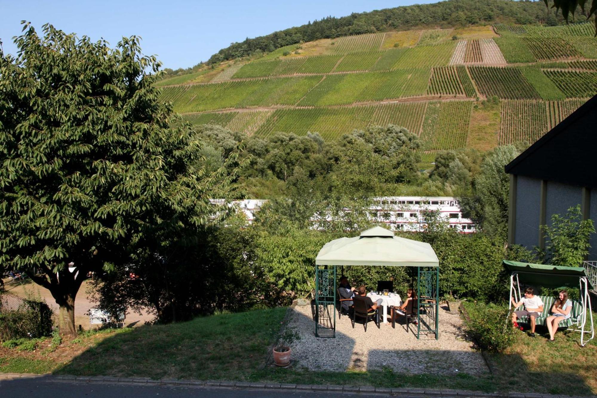 Ferienwohnung „Schwalbennest“ Reil/Mosel Luaran gambar
